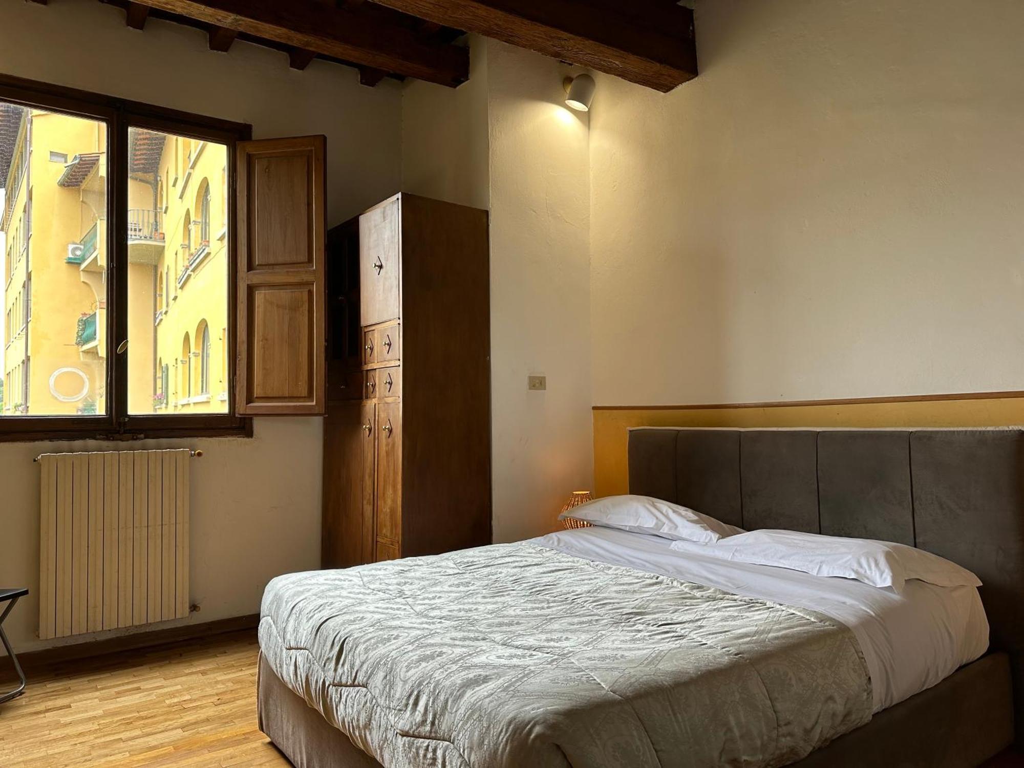 Ponte Vecchio Tower Apartment Florenţa Exterior foto