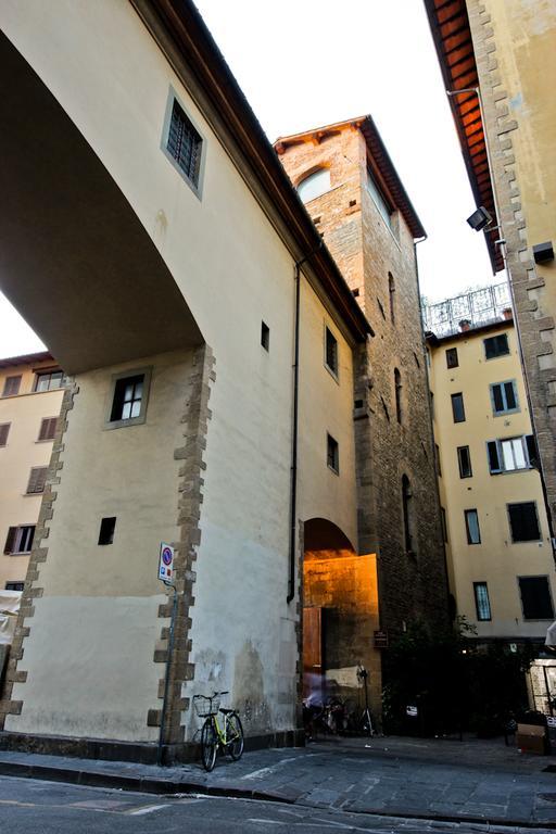 Ponte Vecchio Tower Apartment Florenţa Exterior foto